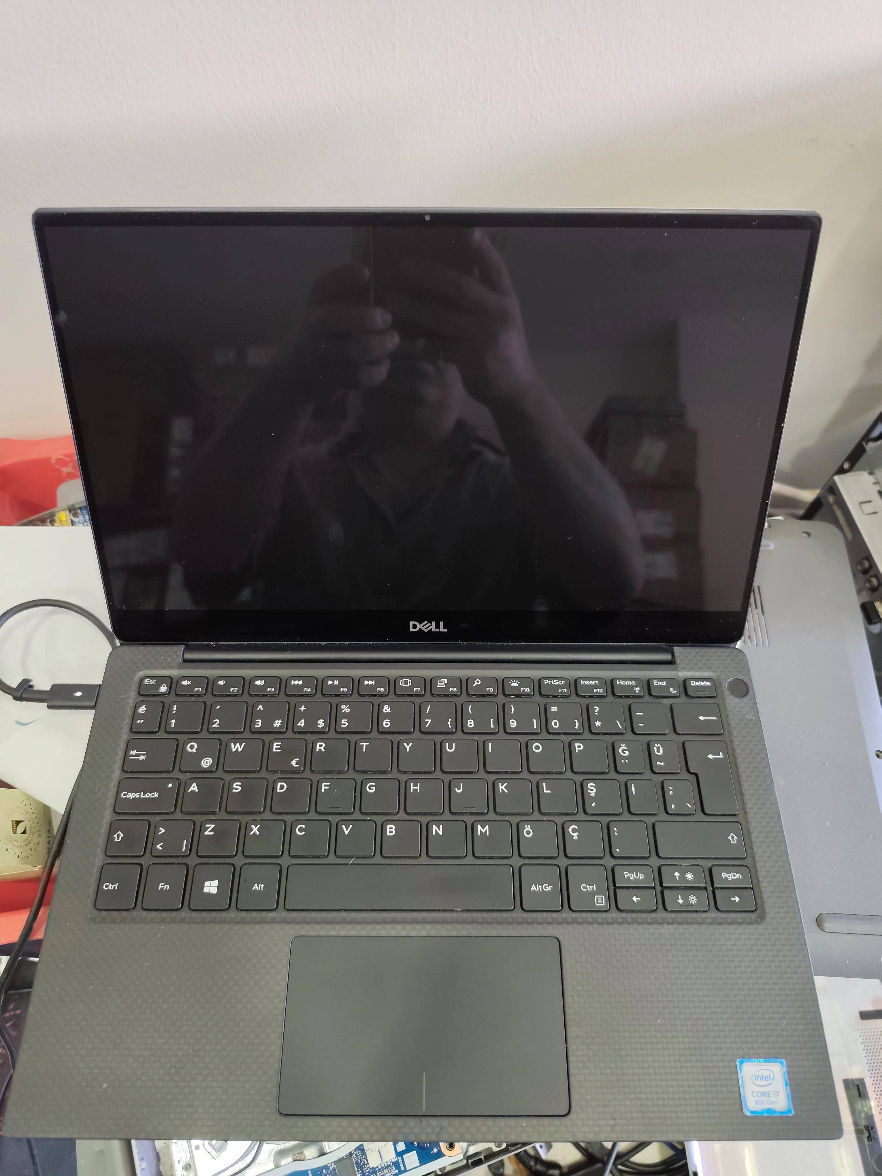 Dell Xps4k - i7 8.nesil 8 GB 256 GB price_label: 15000 TL