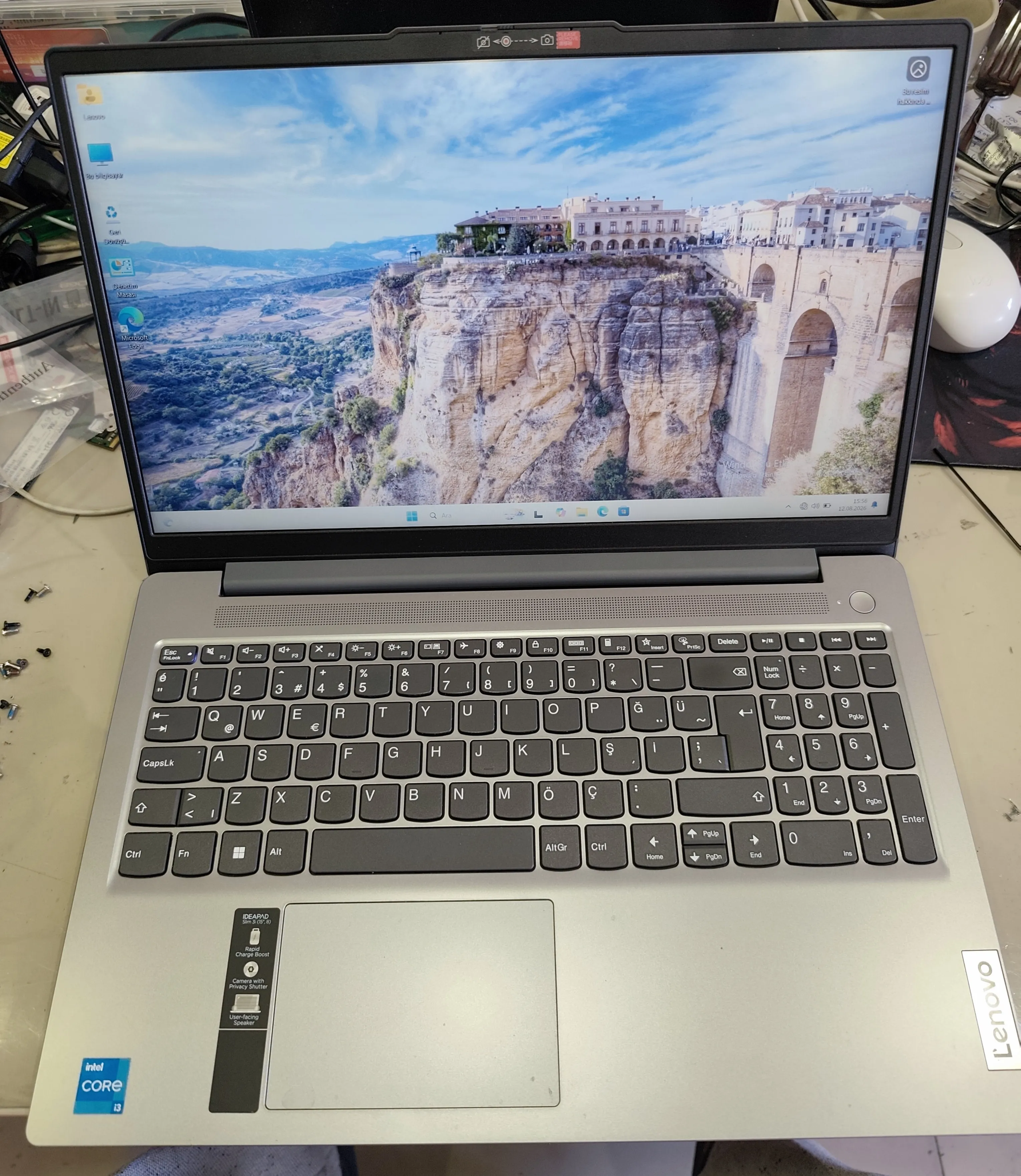 Lenovo Lenovo i3 13. Nesil - i3 13. Nesil 8 GB 512 GB price_label: 15000 TL